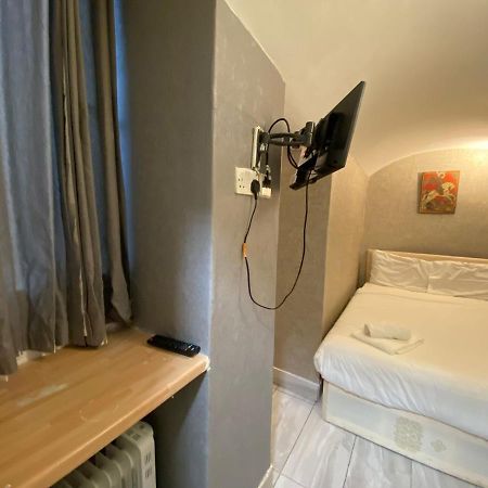 F24- Basement Single Studio Near Paddington Apartment Londra Exterior foto